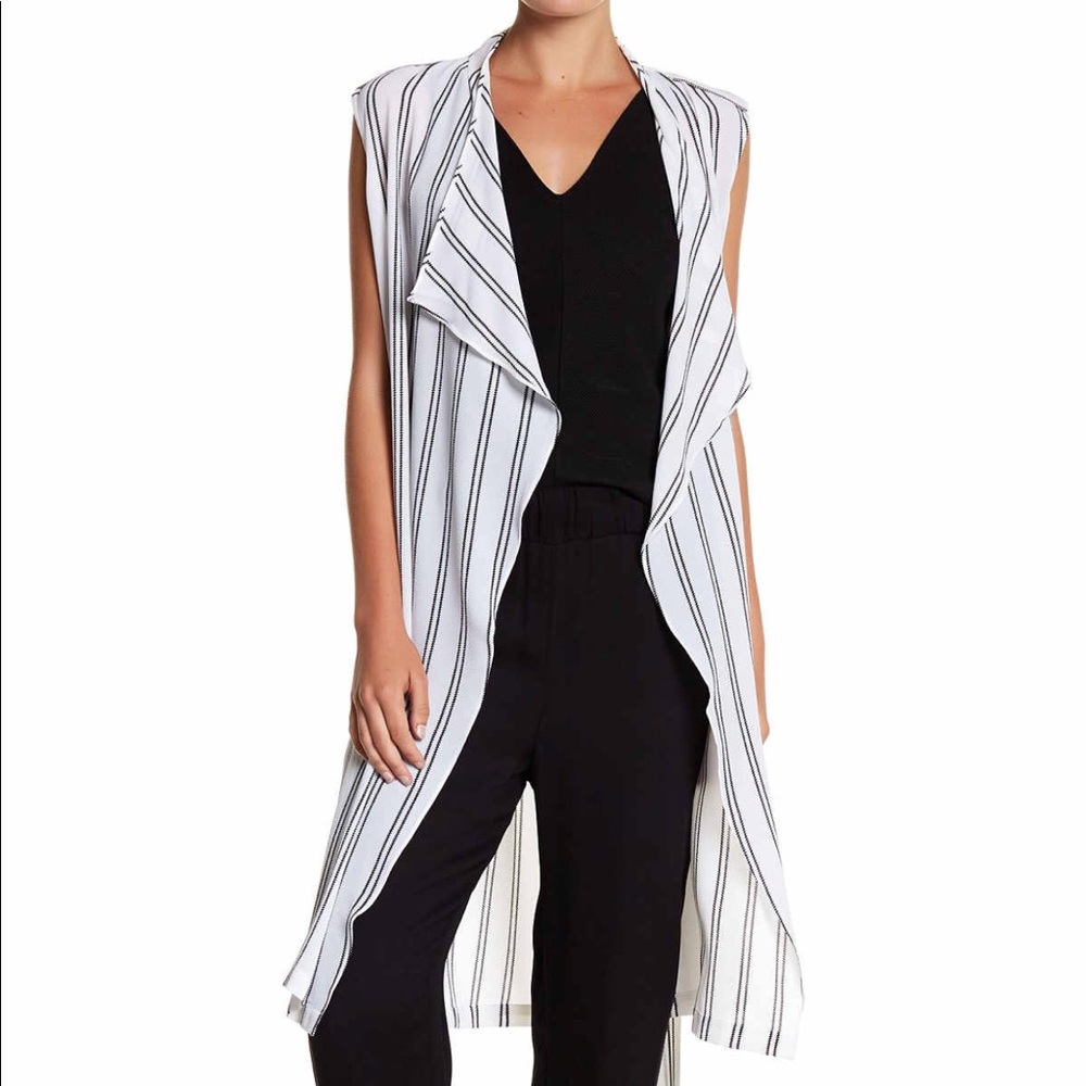 〰Long Lined Striped Vest